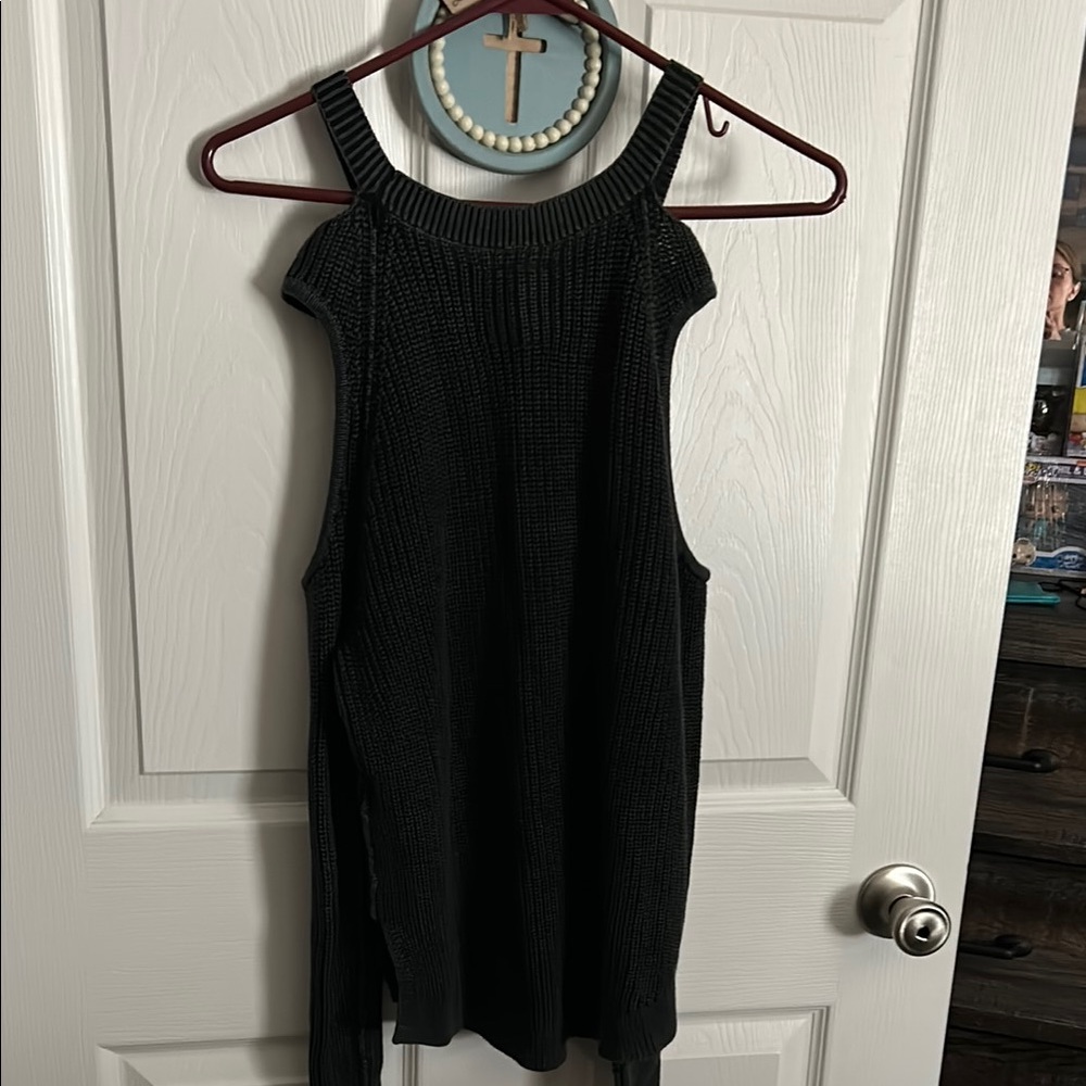 Women’s Hollister xsm Black Sleeveless Knit Top